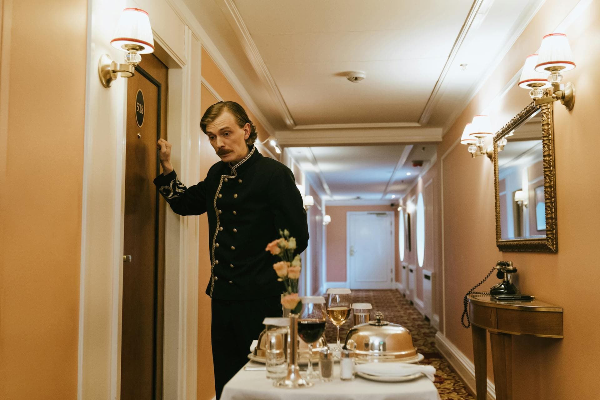 Hotel services in the lounge